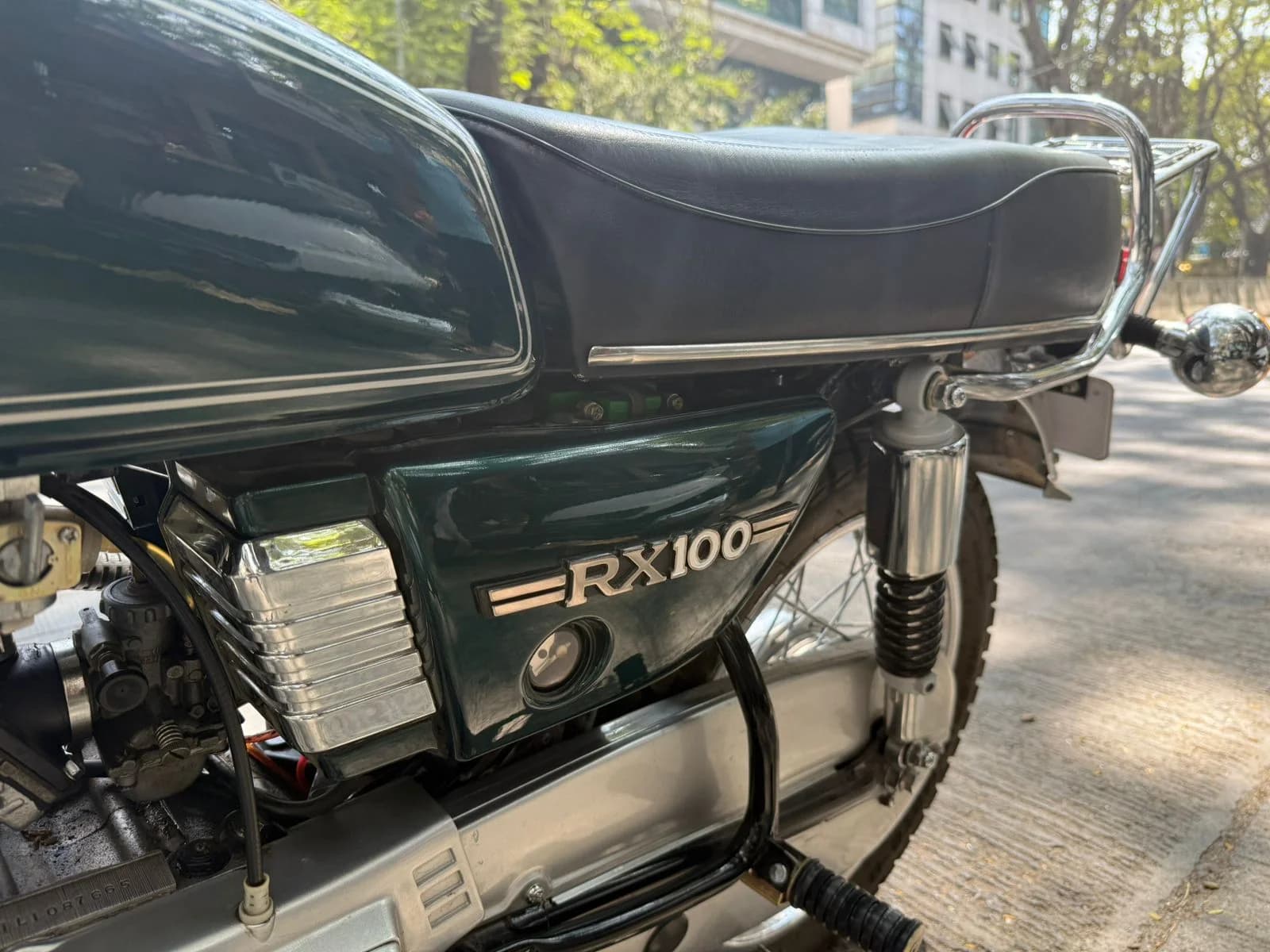 1988 Yamaha RX 100 bottle green - rear